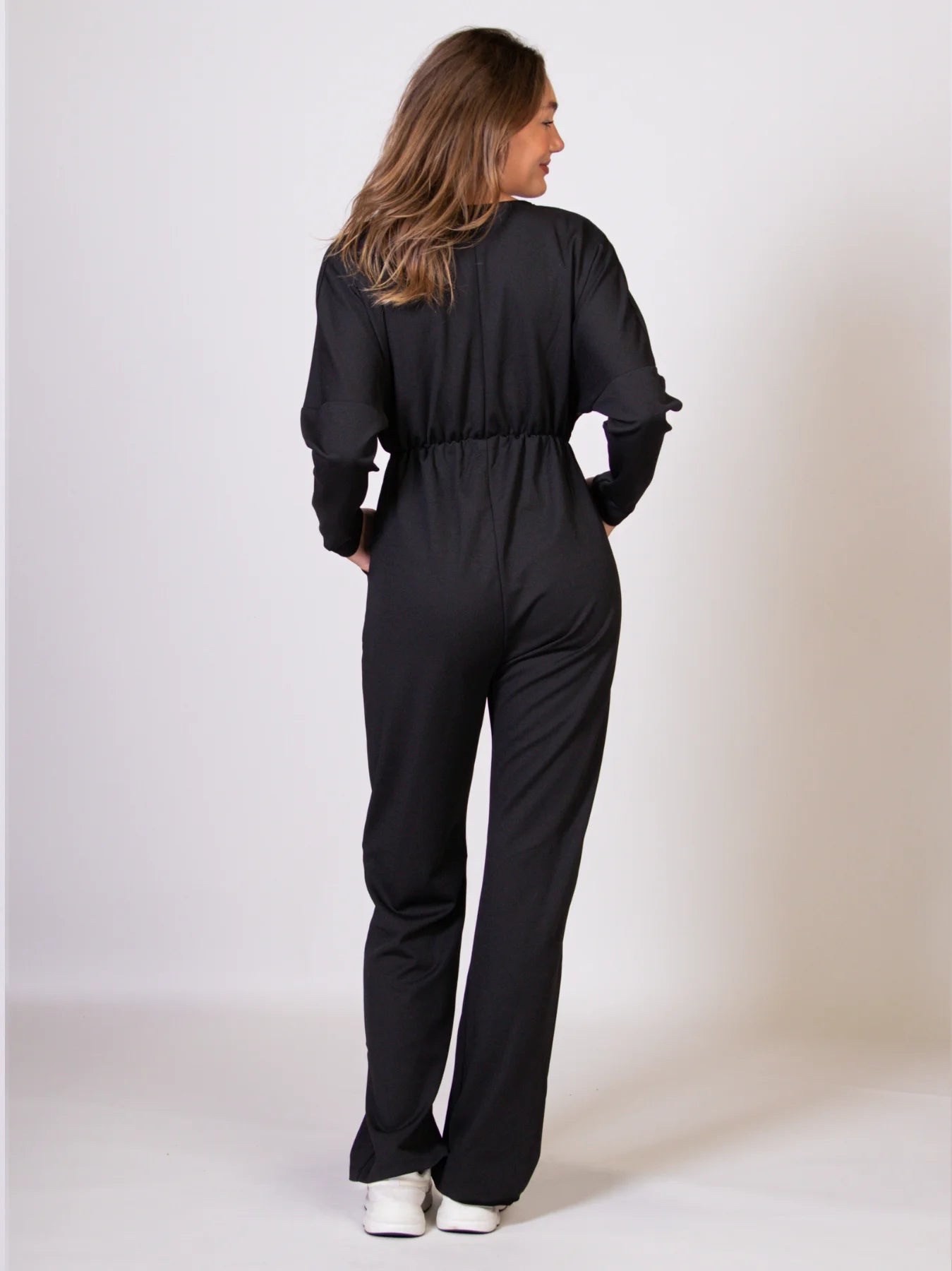 Zwarte zwangerschaps-jumpsuit met lange mouwen