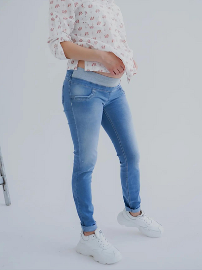 Smalle zwangerschapsjeans van stretchdenim