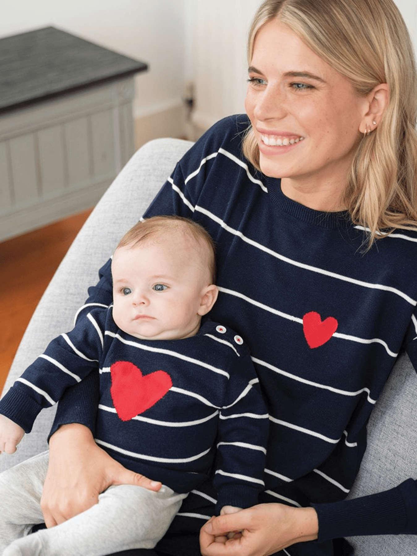 Pull marin avec coeur maman et mini