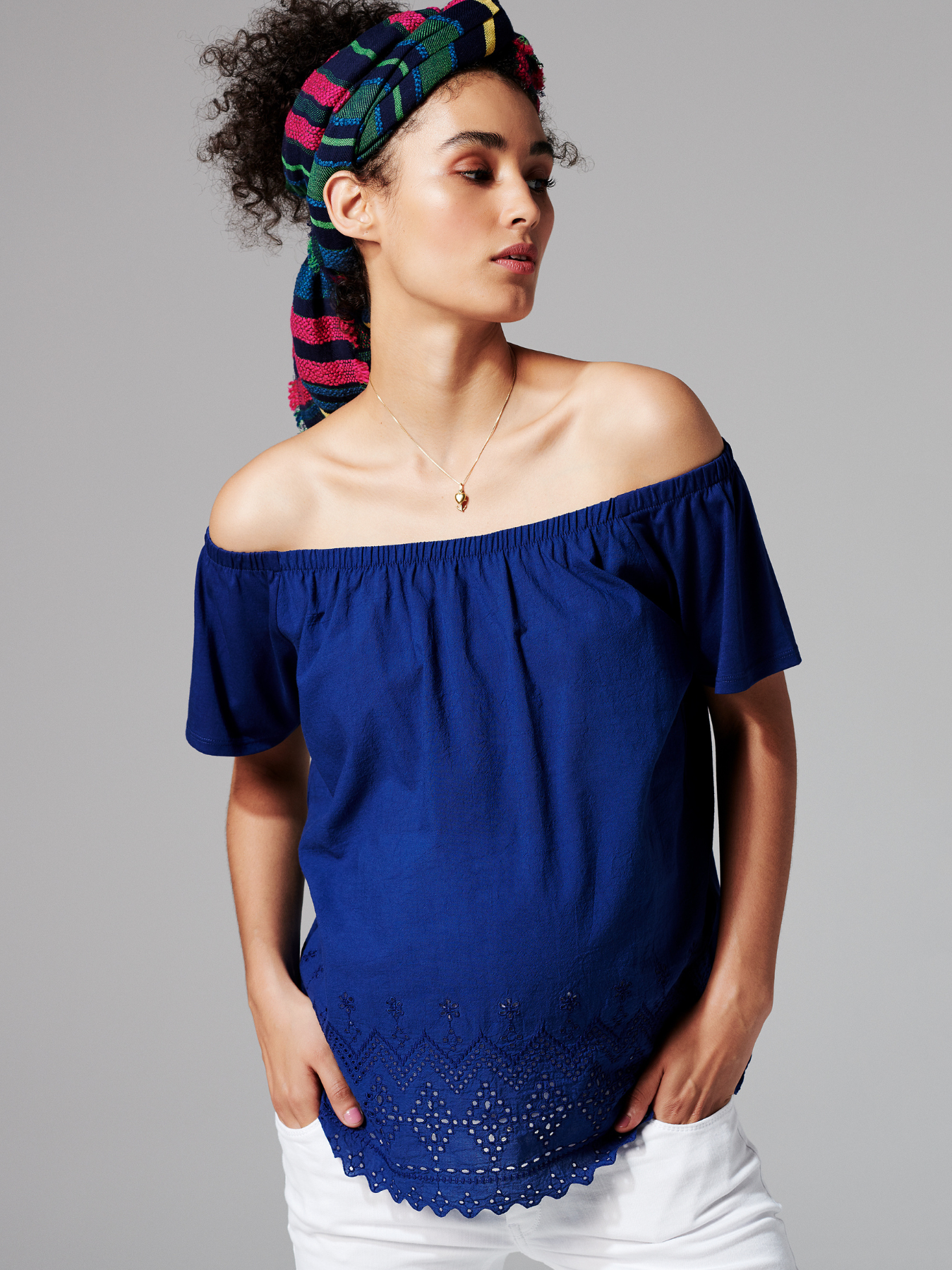 Embroidered maternity t-shirt