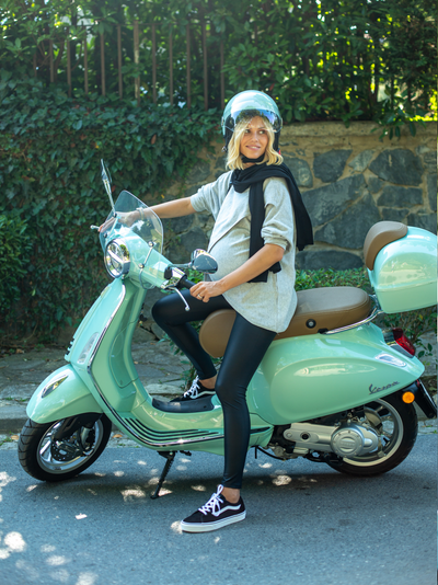 Legging de maternité en cuir mat